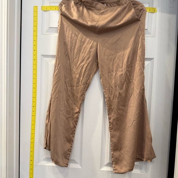 LUNYA Washable Silk Pants (matching pieces also available) - Picture 9 of 14